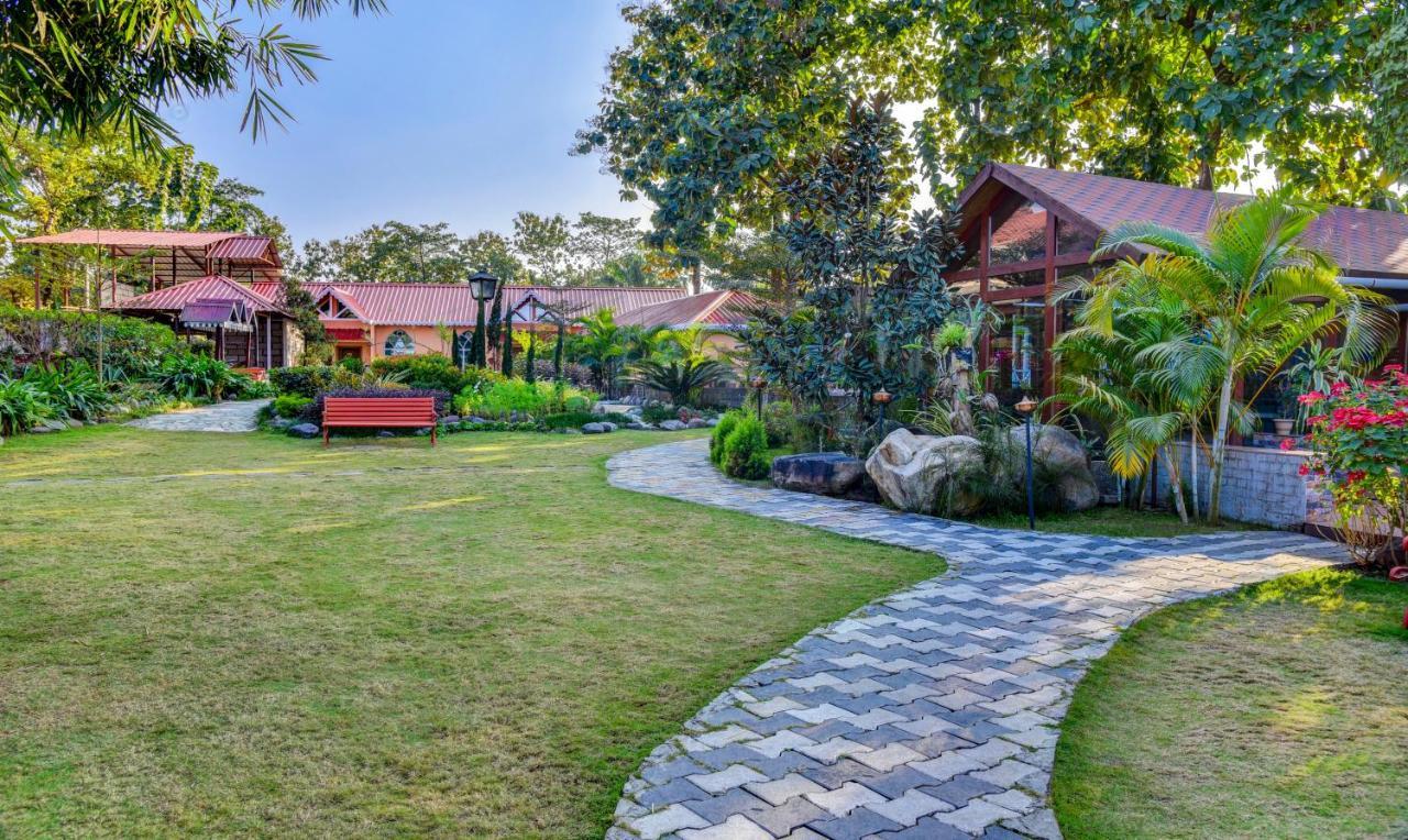 Treebo Premium Blue Mountain Country Club And Resort 실리구리 외부 사진