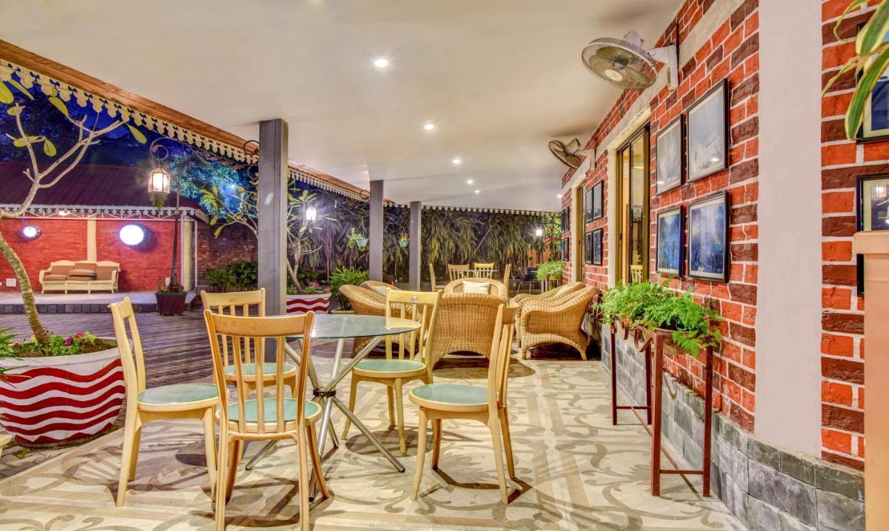 Treebo Premium Blue Mountain Country Club And Resort 실리구리 외부 사진